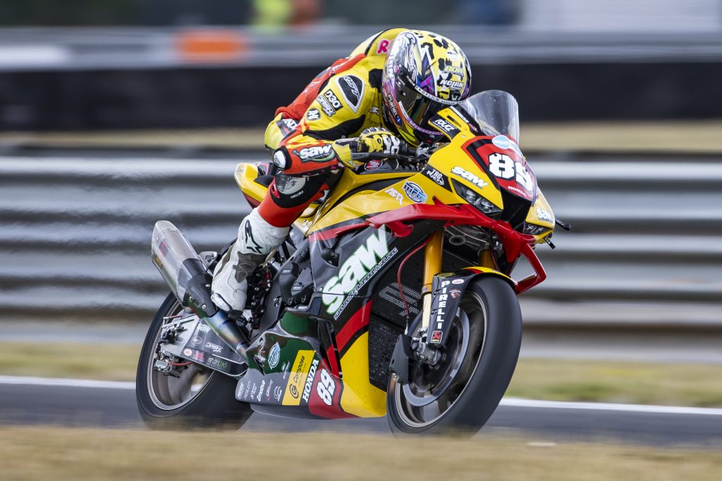 CHALLENGING WEEKEND FOR TAG RACING AT SNETTERTON
